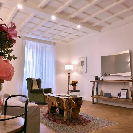 Helmirage Trevi Suite ローマ エクステリア 写真