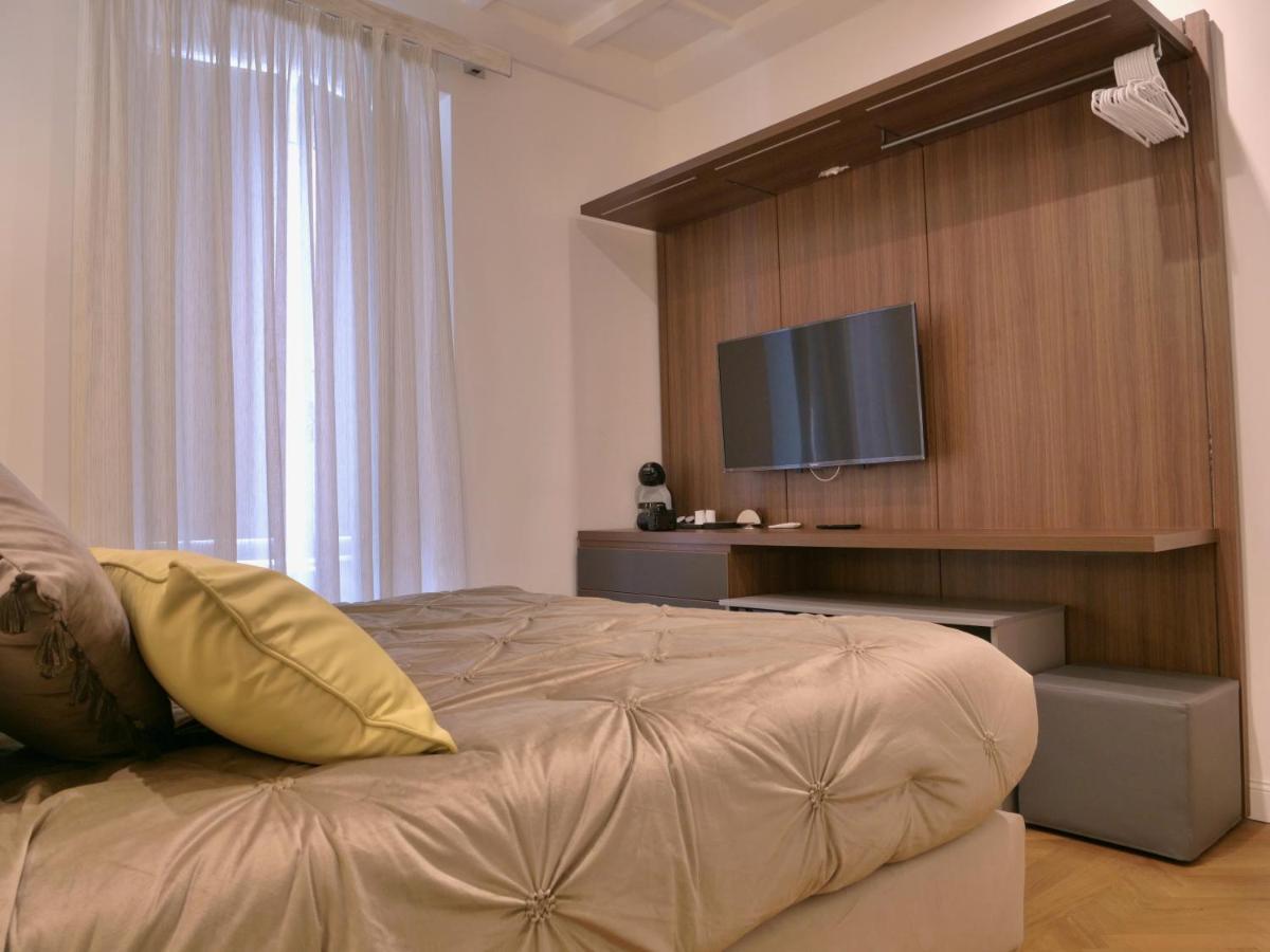 Helmirage Trevi Suite ローマ エクステリア 写真